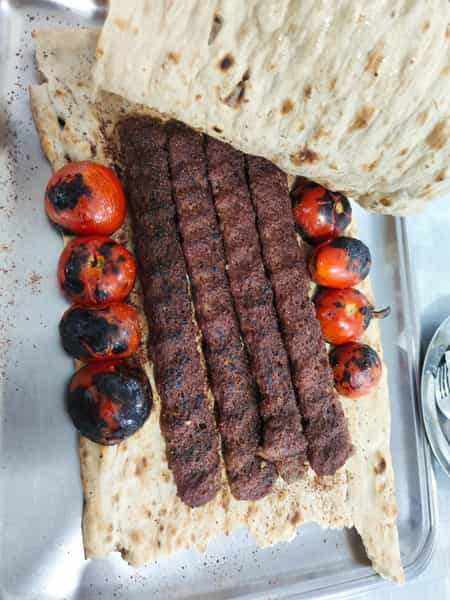عکس رستوران کبابی لرستانی در بسیج بروجرد