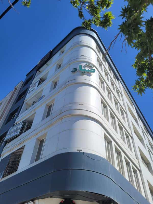 عکس دفتر وکالت ایمان نخعی در صیاد شیرازی دعاوی بانکی