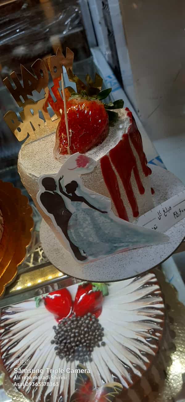 عکس نان‌ شیرینی عسل در شهر نظرآباد