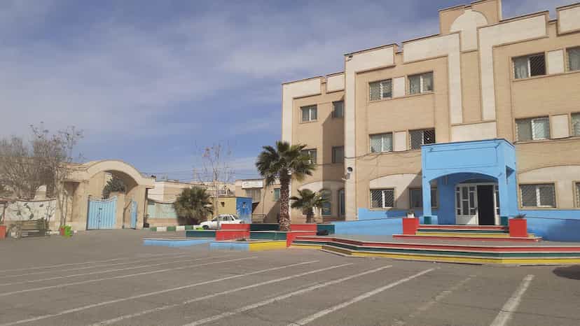 عکس دبستان پسرانه شهید فهمیده در فاز ۱ پرند