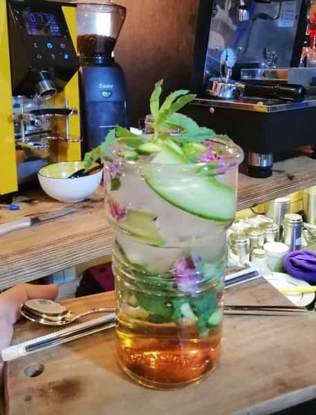 عکس کافه گلکسی در فاز ۳ پرند