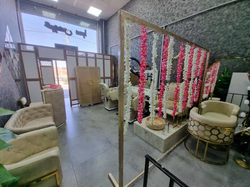 عکس سالن زیبایی وعروس سرای فاطمه خالقی در فاز ۵ پرند