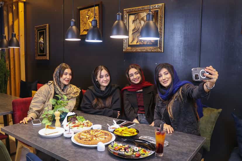 عکس کافه رستوران بالسا در امام خمینی قائم شهر