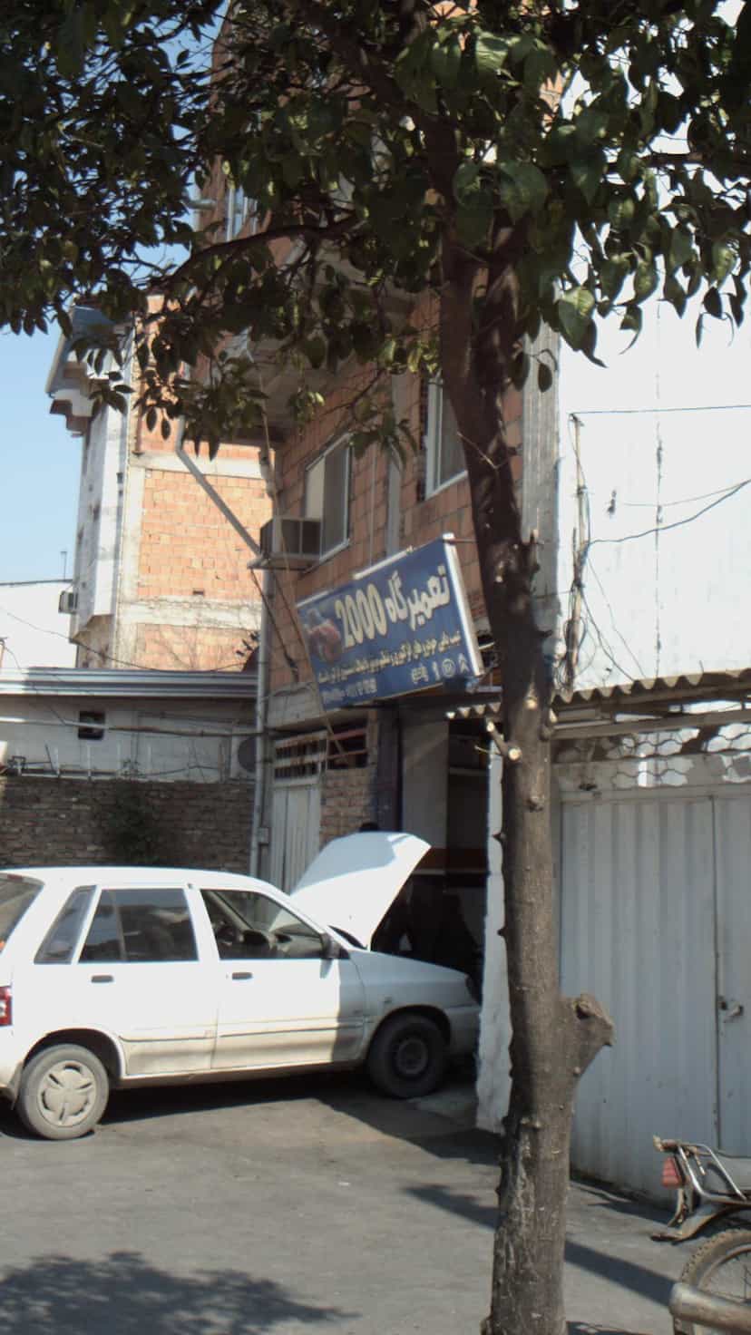 عکس تعمیرگاه 2000 در گلستان قائم شهر