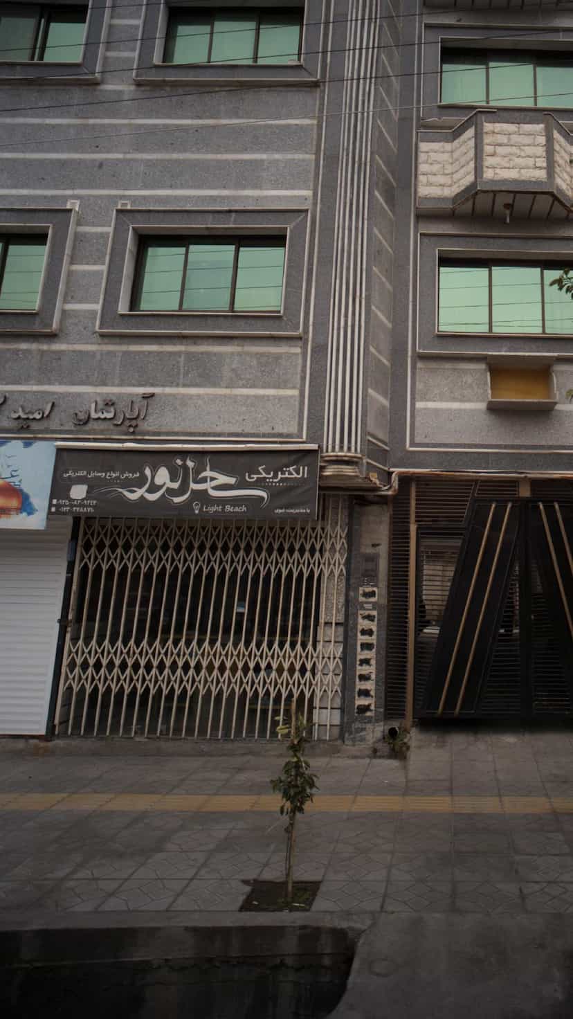 عکس الکتریکی ساحل نور در نشاط قائم شهر