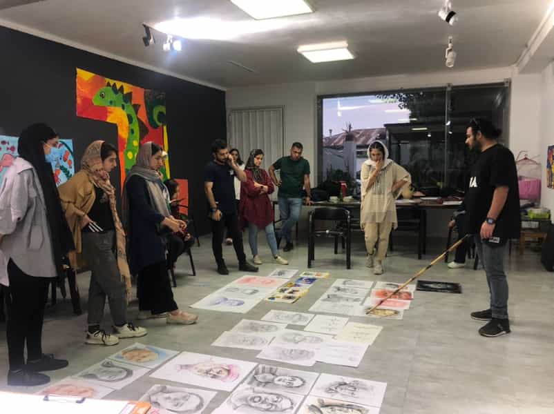 عکس آموزشگاه هنری شاملو در آزادی قائم شهر