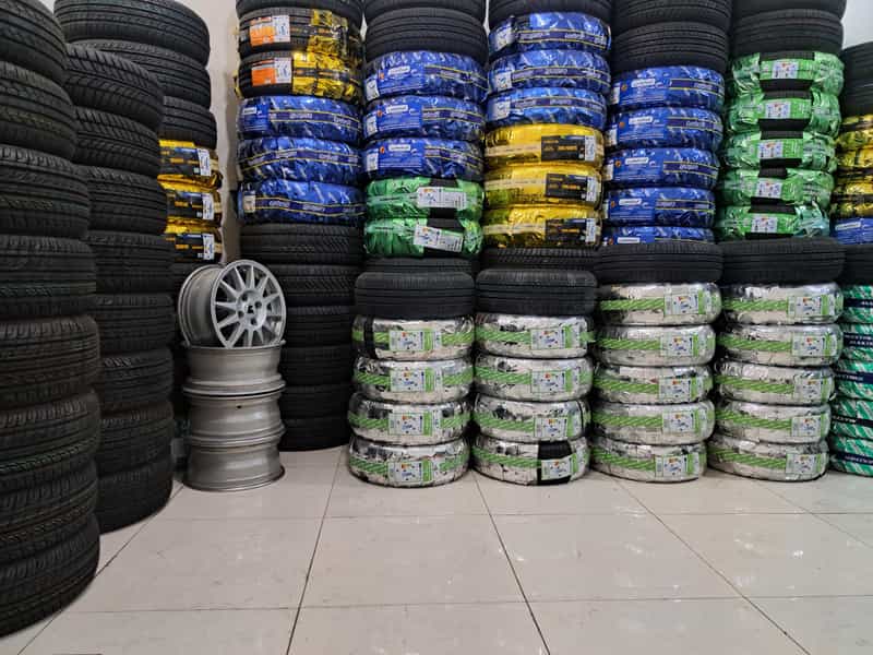 عکس فروشگاه و خدمات رینگ و لاستیک عرفان در سه برار گرمسار