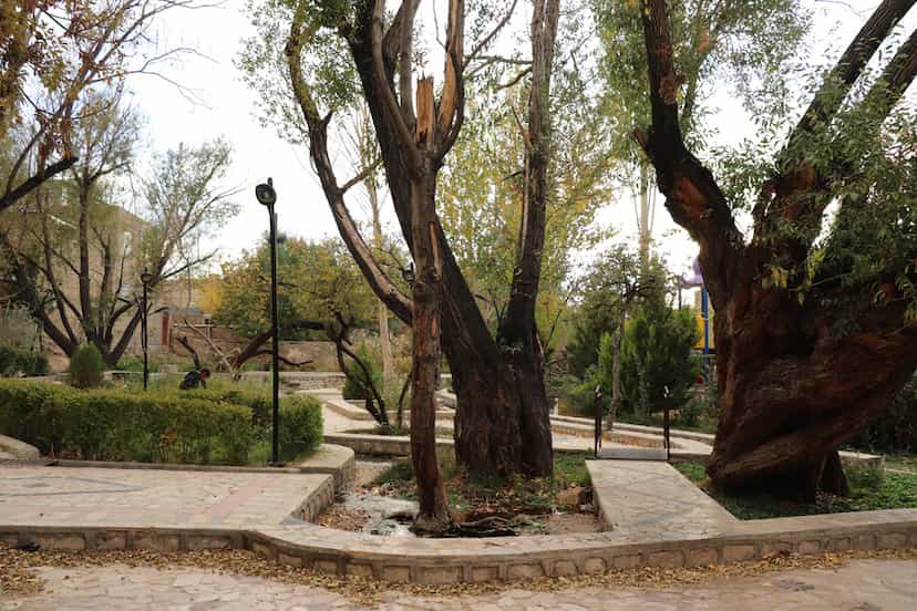 عکس پارک سعدی در چشمه رسول اقلید