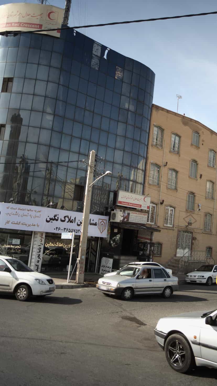 عکس مشاورین املاک نگین در شهر فردیس