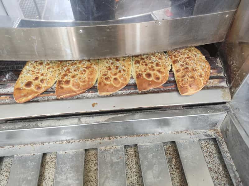 عکس فطیر پزی و نانوایی گلنان در شهر میانه
