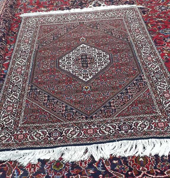 عکس فرش فروشی نجفی در شهر میانه