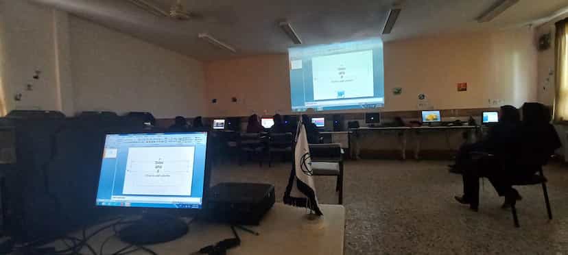 عکس آموزشگاه کامپیوتر خادم در سردار جنگل صومعه‌سرا