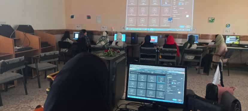 عکس آموزشگاه کامپیوتر خادم در سردار جنگل صومعه‌سرا
