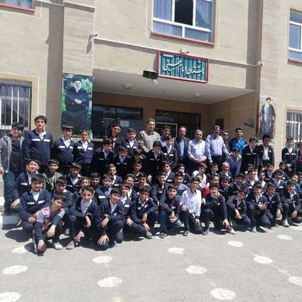 عکس دبستان امام خمینی سراب در شهر سراب