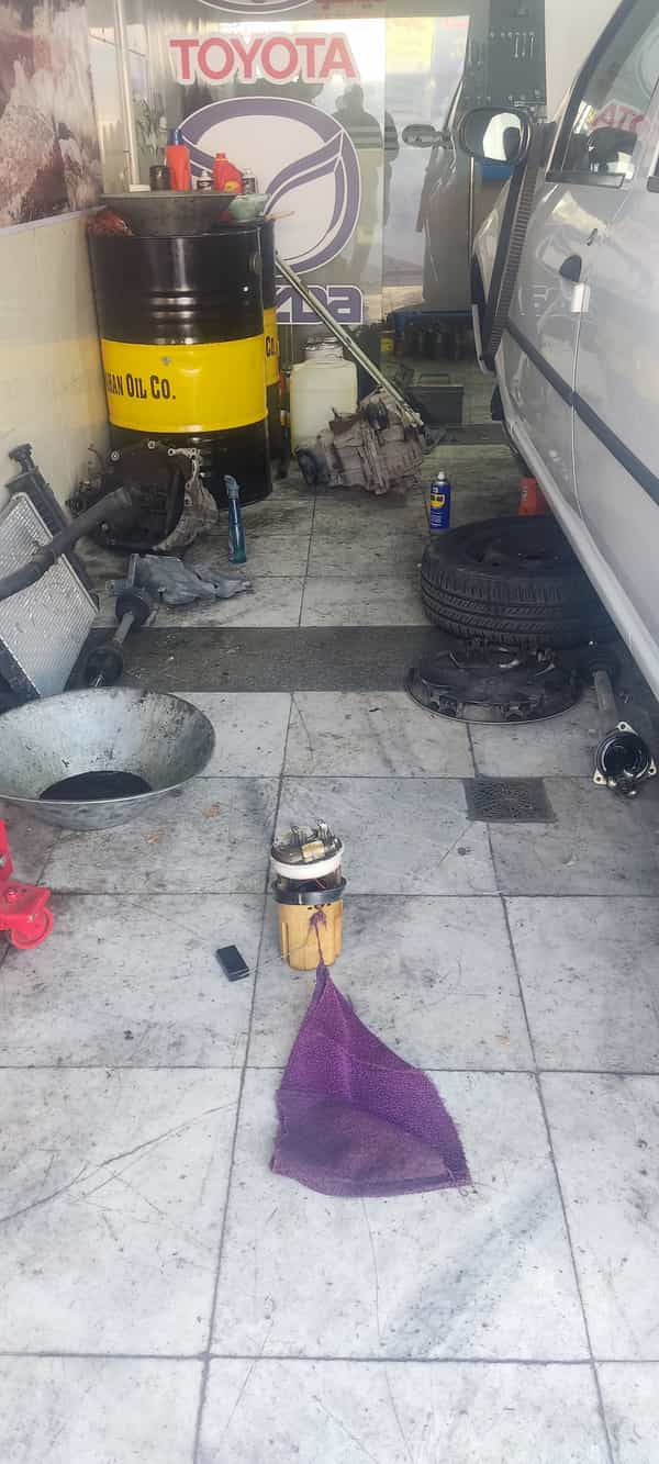 عکس تعمیرگاه تخصصی ایرانخودرو EF7 و ال 90 در حافظیه فردیس