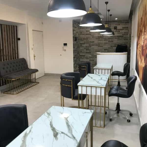 عکس کلینیک تخصصی کاشت ناخن و مژه لیلیسن در شهر فردیس