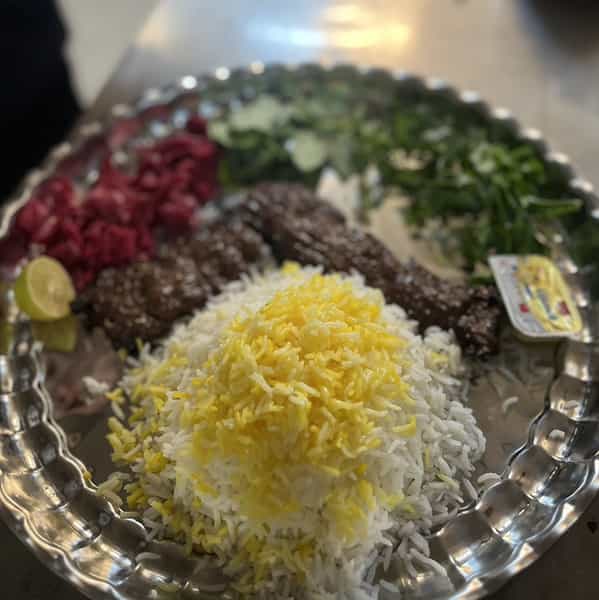 عکس مجموعه پذیرایی فجر در امام خمینی محلات
