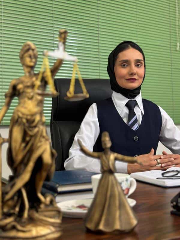 عکس دفتر وکالت ریحانه بهادری