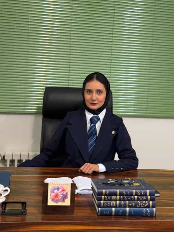 عکس دفتر وکالت ریحانه بهادری