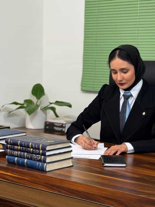 عکس دفتر وکالت ریحانه بهادری