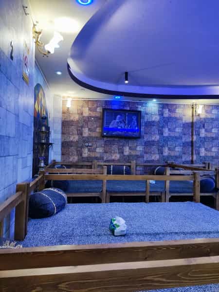 عکس رستوران سنتی هفت خوان در باغ آسیایی کازرون