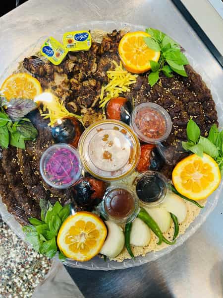 عکس رستوران و بیرون بر شیرازی در فرهنگ شهر کازرون