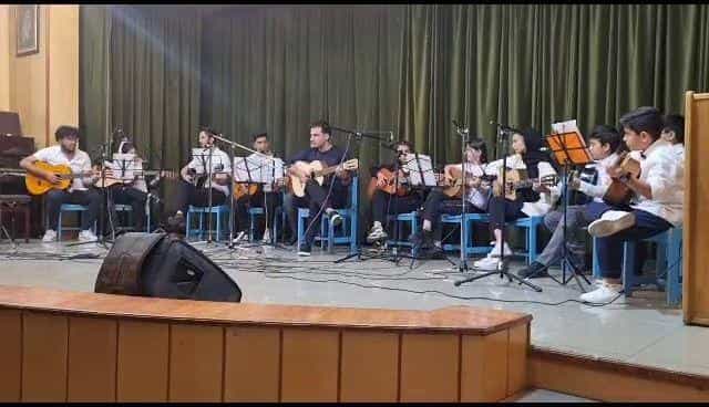 عکس آکادمی موسیقی