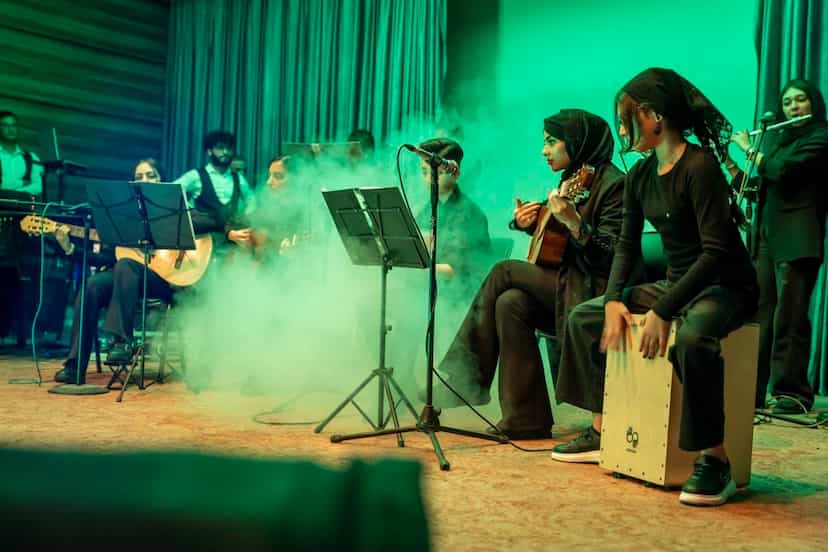 عکس آموزشگاه موسیقی عرفان