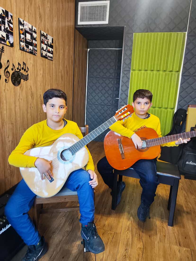 عکس آموزشگاه موسیقی و نقاشی نقش آهنگ