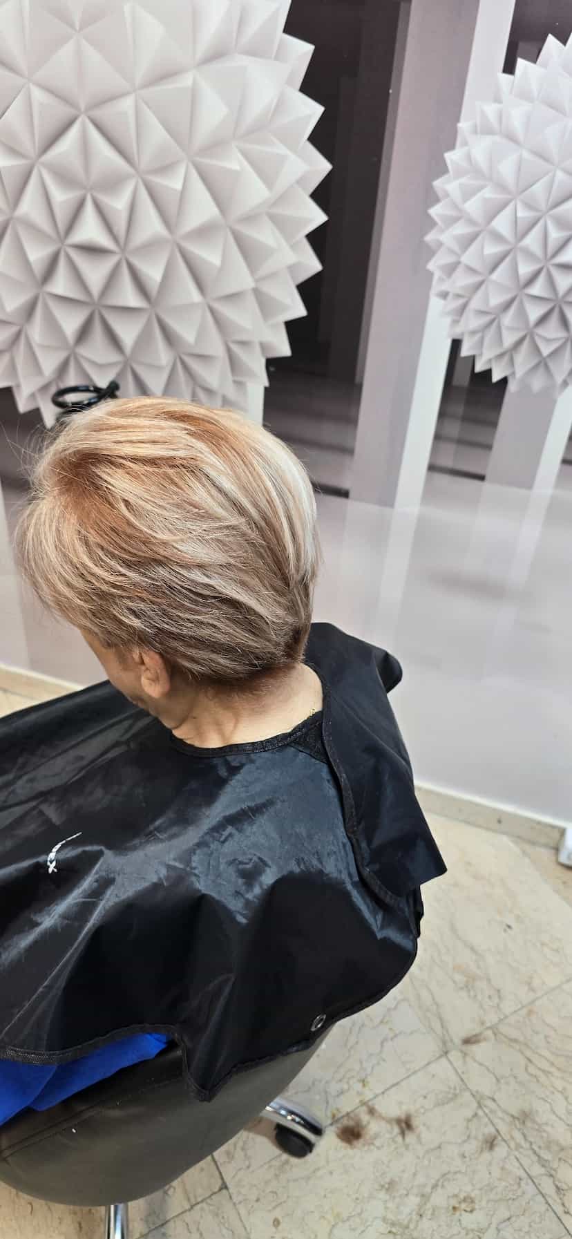 عکس سالن زیبایی گلشید