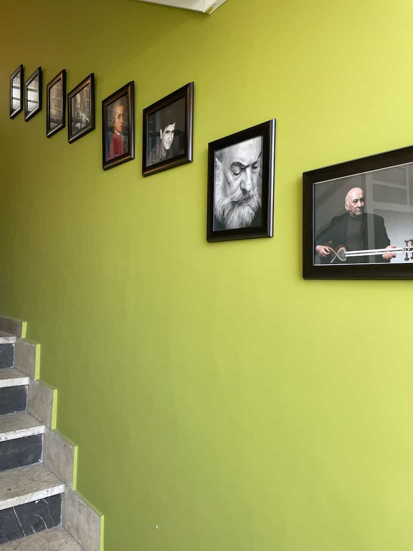 عکس آموزشگاه موسیقی خواهران دبیرزاده