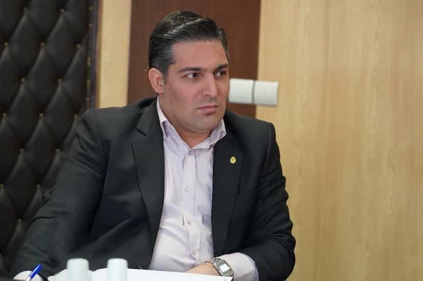 عکس وکیل پایه یک دادگستری علی فلاح