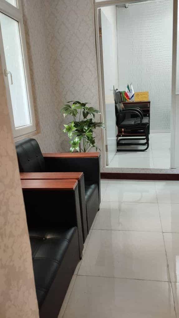 عکس دفتر وکالت زهرا سالاری پور