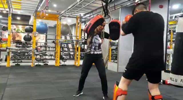 عکس باشگاه بدنسازی و کیک بوکسینگ ساناز