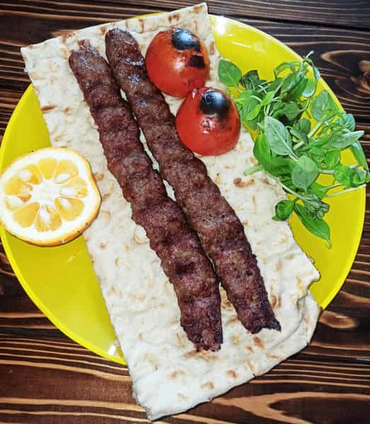 عکس چلوکباب دلووان در فردوسی بجنورد