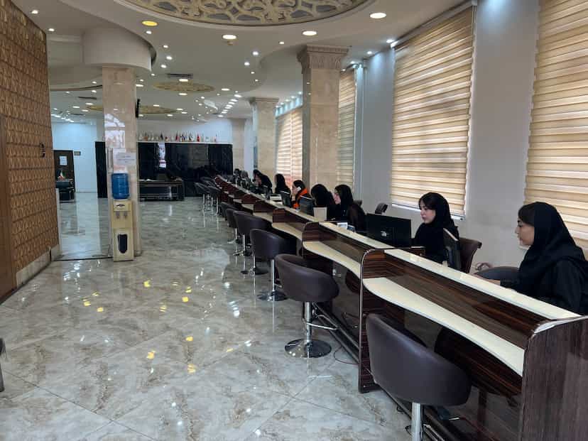 عکس آژانس هواپیمایی تاوگشت(بلیط قطار نداریم)