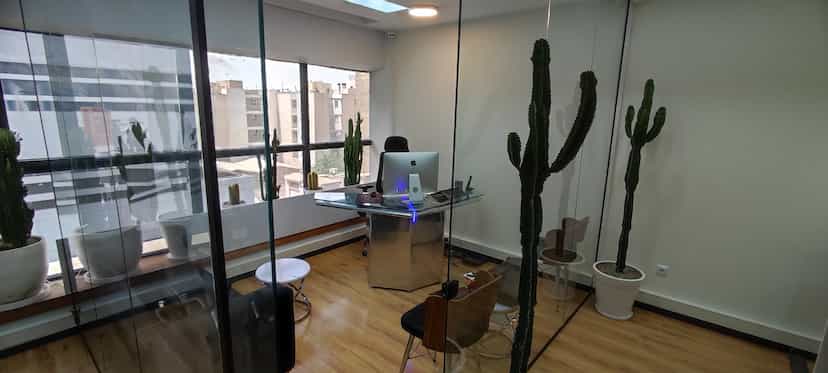 عکس اژانس هواپیمایی خوارزم سیر