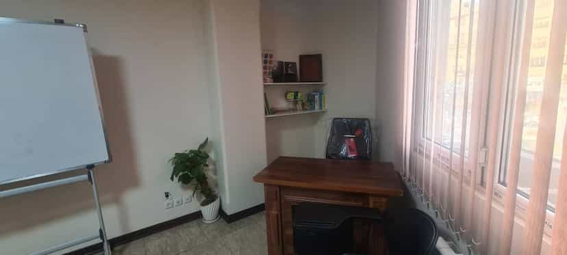 عکس آموزشگاه زبان دخترانه وپسرانه ایران ما