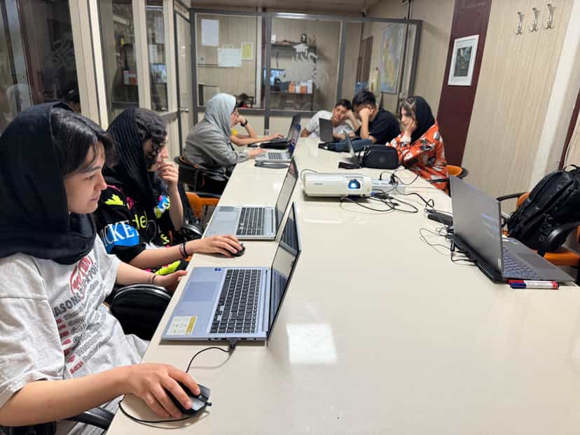 عکس آموزشگاه کامپیوتر و نقاشی مهدوی نژاد