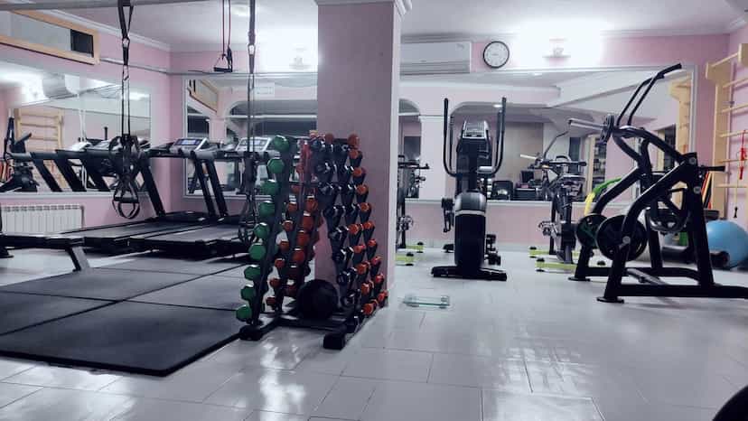 عکس باشگاه بدنسازی کلبه تندرستی