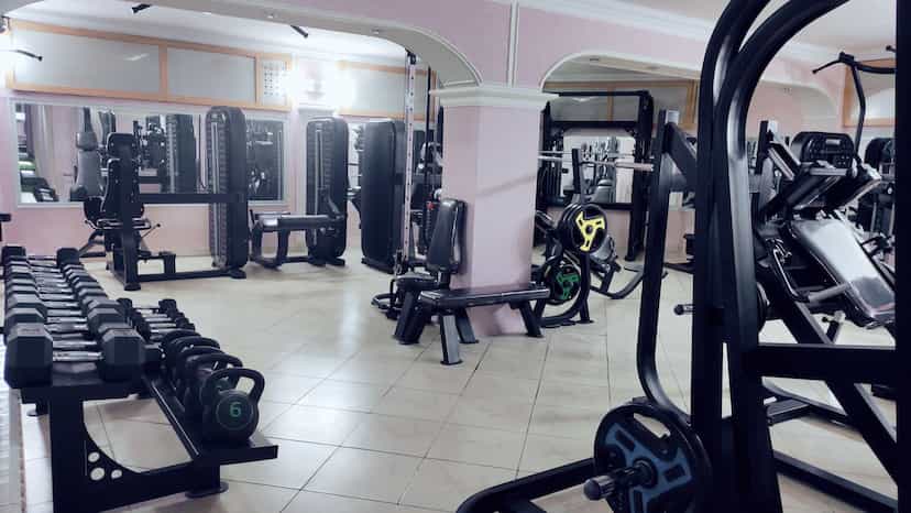 عکس باشگاه بدنسازی کلبه تندرستی