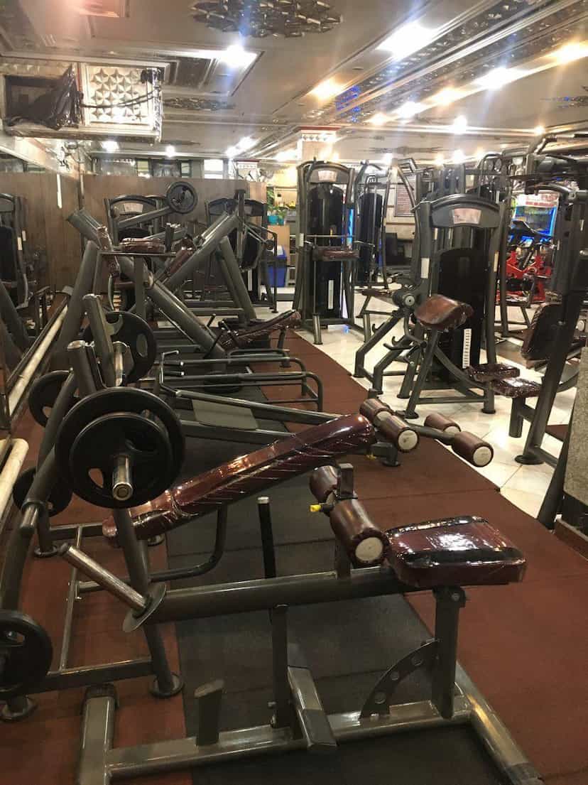 عکس باشگاه بدنسازی پارسیان نور