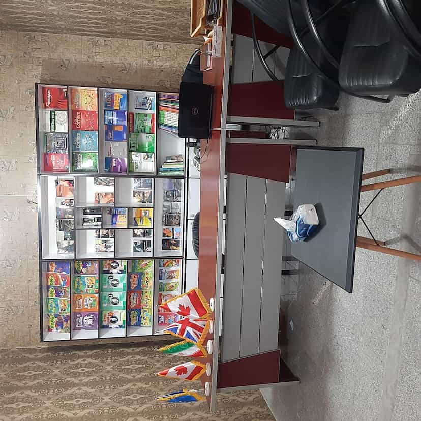 عکس آموزشگاه زبان آوان