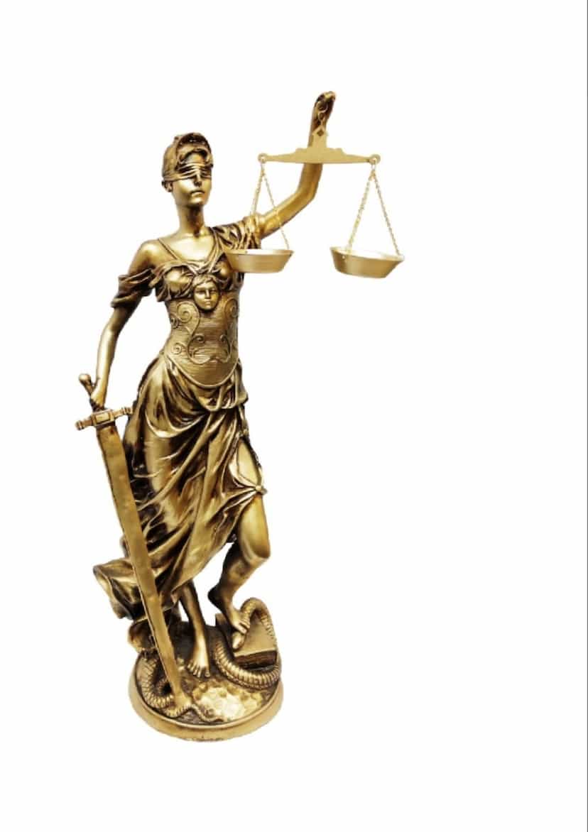 عکس وکیل دادگستری ارشدی