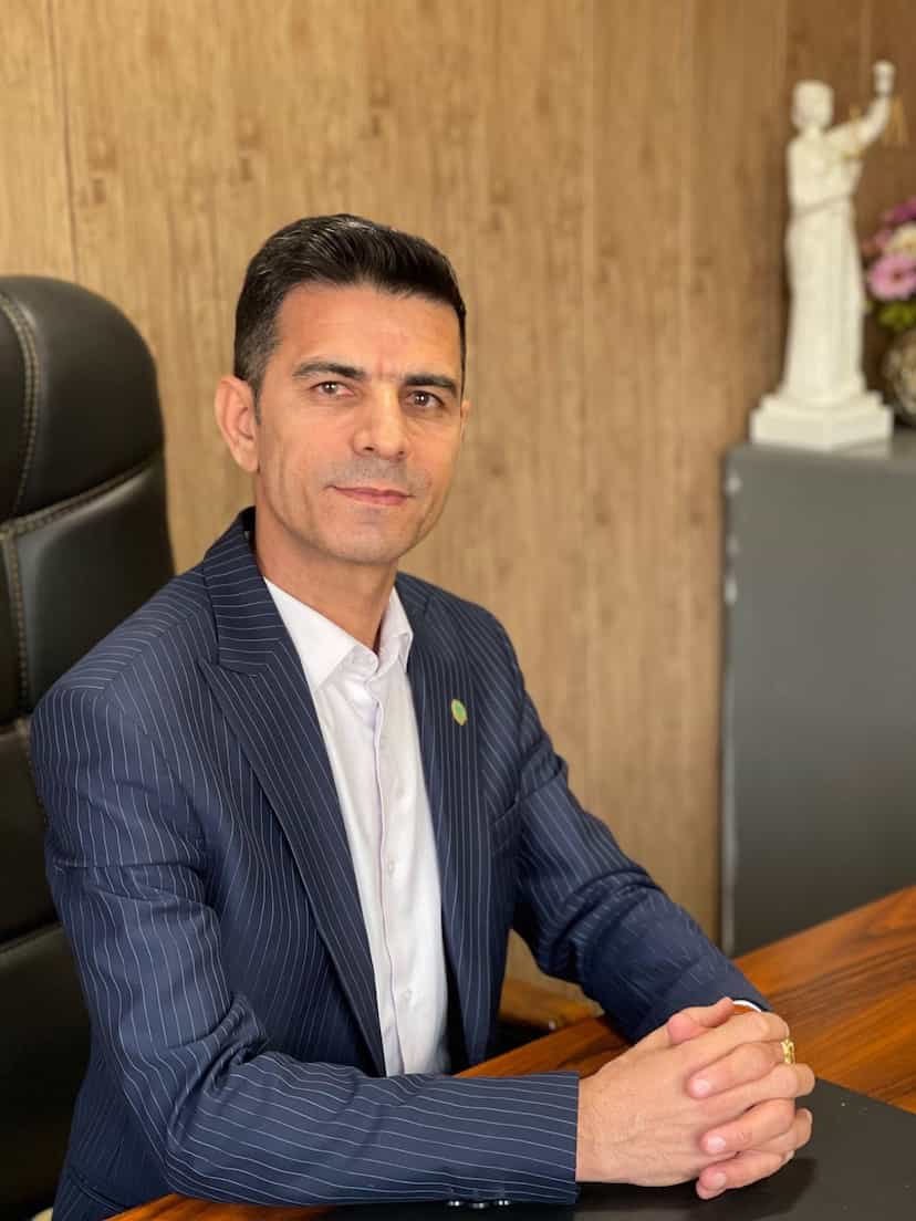 عکس دفتر وکالت حسین یوسفی