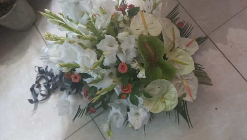 عکس گل فروشی و تم تولد در شهر اسلام‌شهر