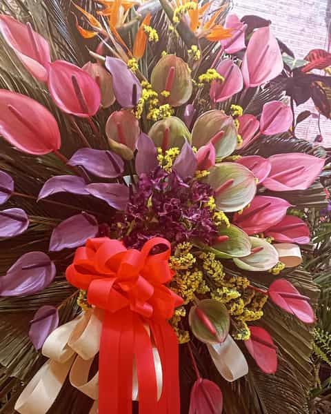 عکس گل فروشی و تم تولد در شهر اسلام‌شهر