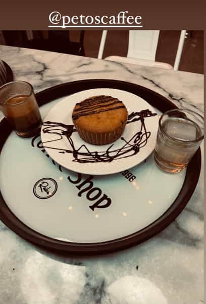 عکس کافه پتوس 