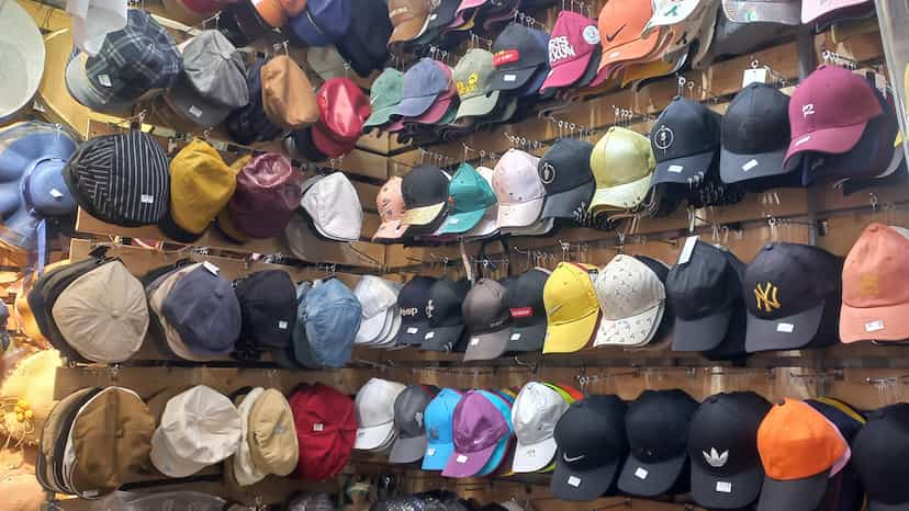 عکس فروشگاه کلاه ست بازی در آزادی قدس