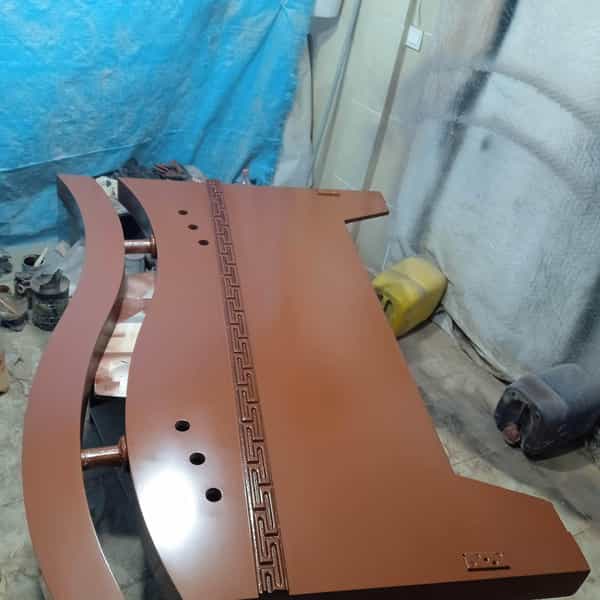 عکس خدمات رنگ کاری چوب در امامزاده قدس